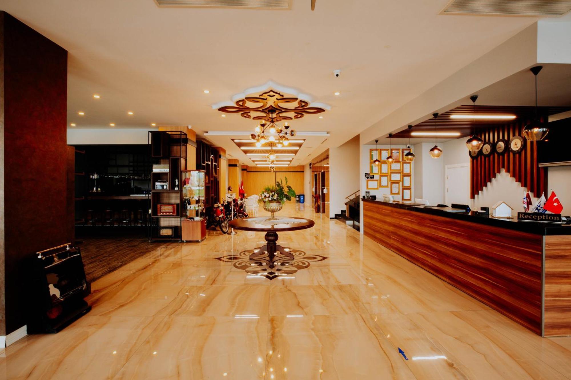 Karpalas City Hotel & Spa Болу Екстер'єр фото