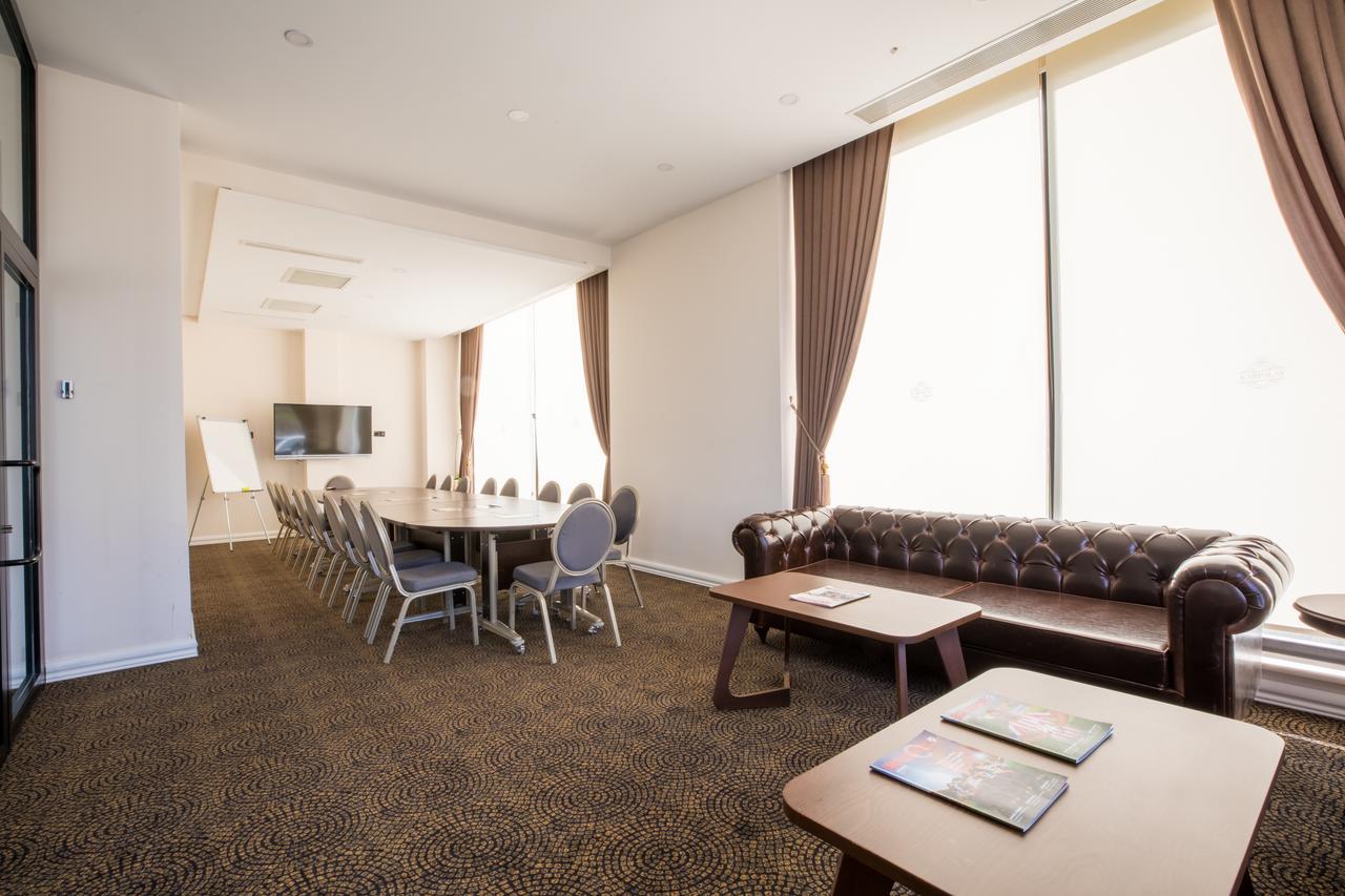 Karpalas City Hotel & Spa Болу Екстер'єр фото